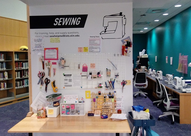 Sewing Station, Makerspace